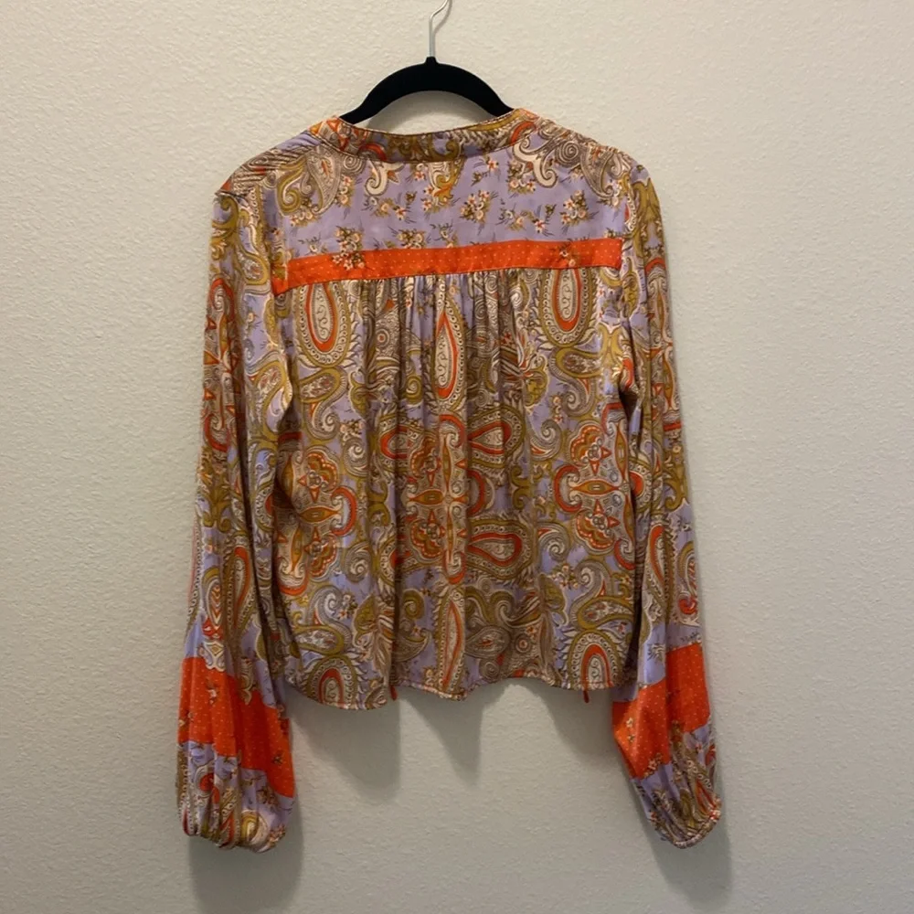 BEAUTIFUL DAY FREE PEOPLE TOP Satin Paisley Peasant Cropped top long‎ sle…